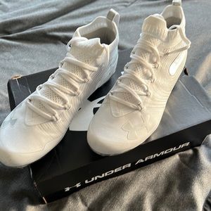 Under Armour Men's Spotlight Mid Cleats